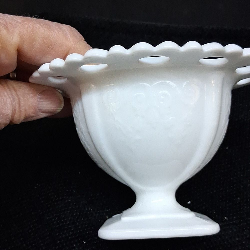 Vintage Indiana Glass Co. Milk Glass Lorraine Open Laced Edge Compote Candy Dish